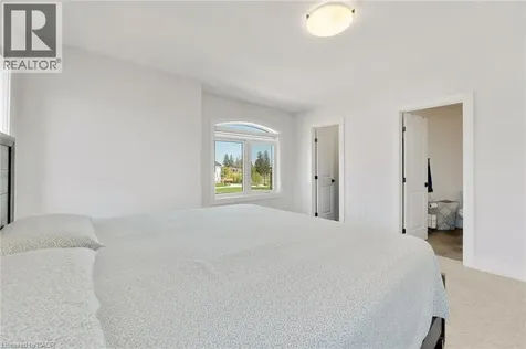 7266 Silver Creek Circle London ON N6P 0G9