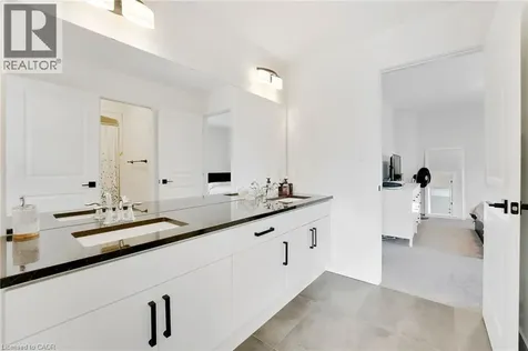 7266 Silver Creek Circle London ON N6P 0G9