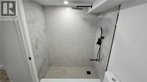 7266 Silver Creek Circle London ON N6P 0G9