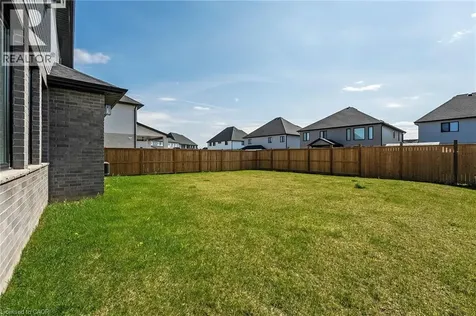 7266 Silver Creek Circle London ON N6P 0G9