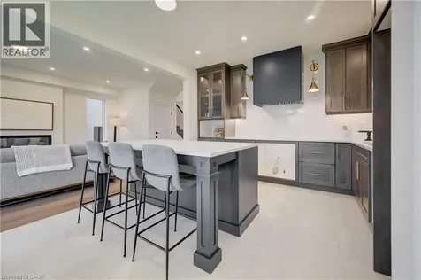 54 Jacob Detweiller Drive Kitchener ON N2P 0K7