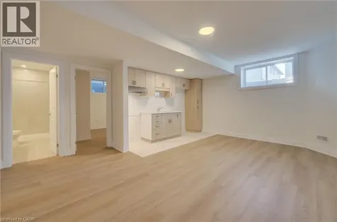 54 Jacob Detweiller Drive Kitchener ON N2P 0K7