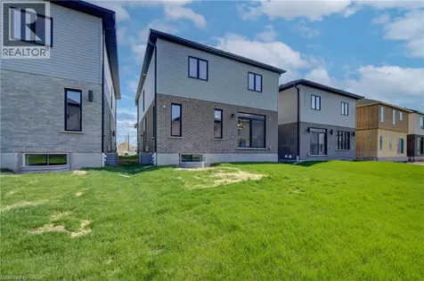 54 Jacob Detweiller Drive Kitchener ON N2P 0K7