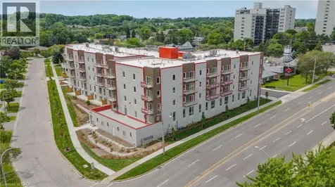 301 Westmount Road West Kitchener ON N2M 5M9