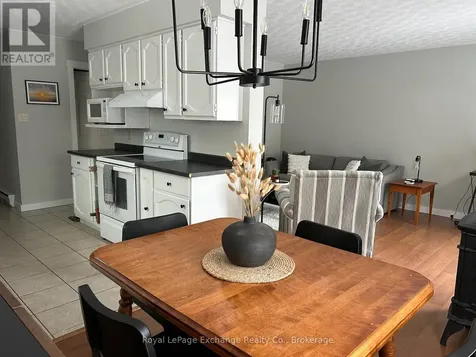 792 Mackendrick Drive Kincardine ON N2Z 3A5