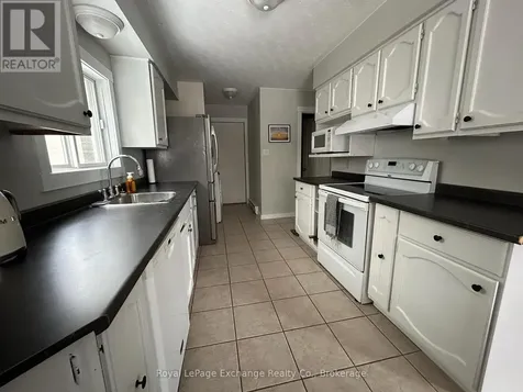792 Mackendrick Drive Kincardine ON N2Z 3A5