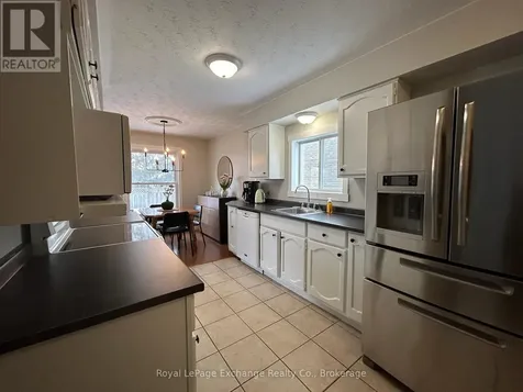 792 Mackendrick Drive Kincardine ON N2Z 3A5