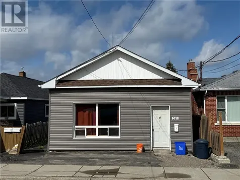 381 Bessie Avenue Sudbury ON P3C 4H6