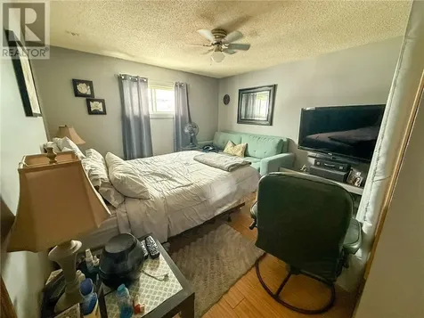 381 Bessie Avenue Sudbury ON P3C 4H6