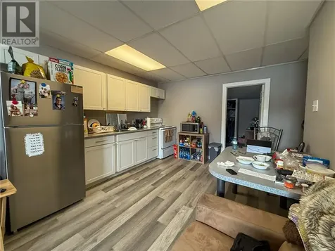381 Bessie Avenue Sudbury ON P3C 4H6