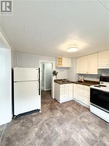 381 Bessie Avenue Sudbury ON P3C 4H6