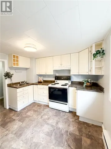 381 Bessie Avenue Sudbury ON P3C 4H6