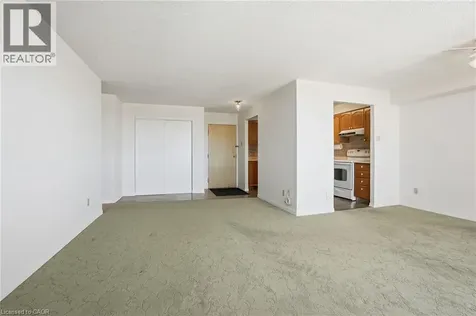 9 Bonheur Court Brantford ON N3P 1Z5