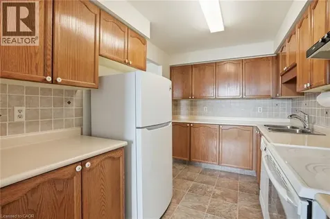 9 Bonheur Court Brantford ON N3P 1Z5
