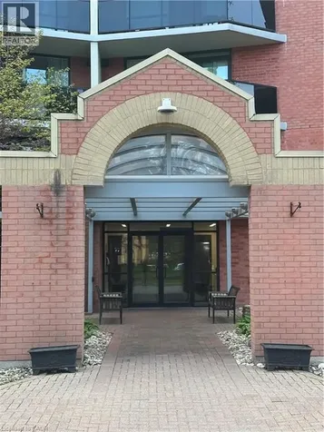 9 Bonheur Court Brantford ON N3P 1Z5