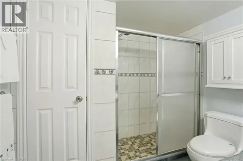9 Bonheur Court Brantford ON N3P 1Z5