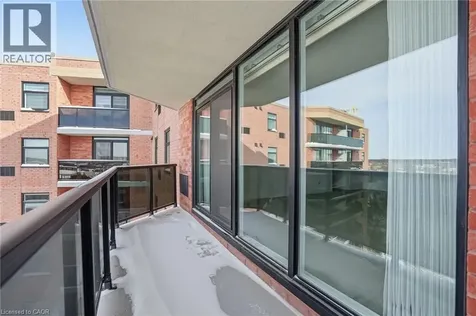 9 Bonheur Court Brantford ON N3P 1Z5