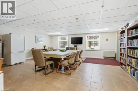 9 Bonheur Court Brantford ON N3P 1Z5