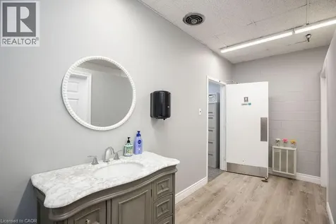 42 Niagara Street Hamilton ON L8L 6A2