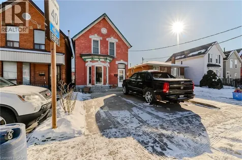 126 Tisdale Street North Hamilton ON L8L 5M6