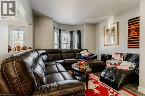 126 Tisdale Street North Hamilton ON L8L 5M6