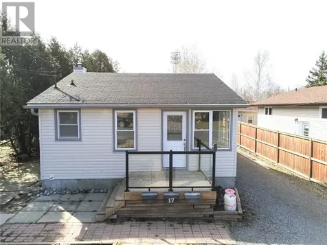 17 Clairmont Street Sudbury ON P3B 3S4