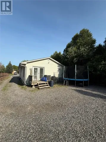 17 Clairmont Street Sudbury ON P3B 3S4
