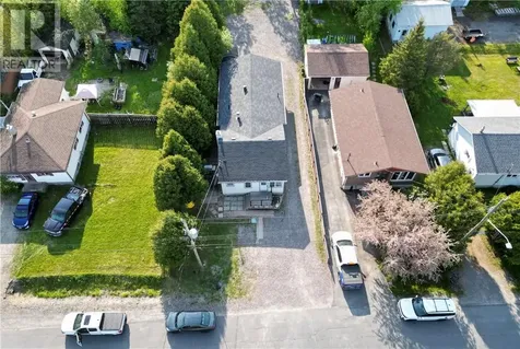 17 Clairmont Street Sudbury ON P3B 3S4