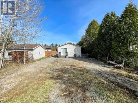 17 Clairmont Street Sudbury ON P3B 3S4