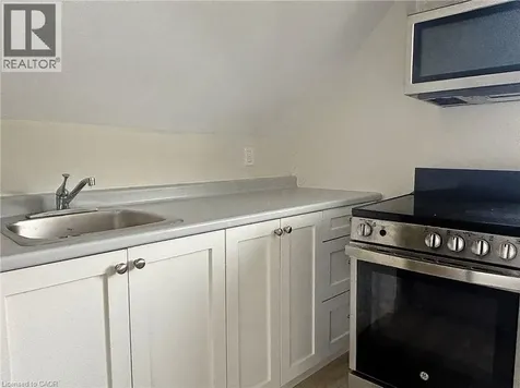 76 Wentworth Street South Hamilton ON L8N 2Y9