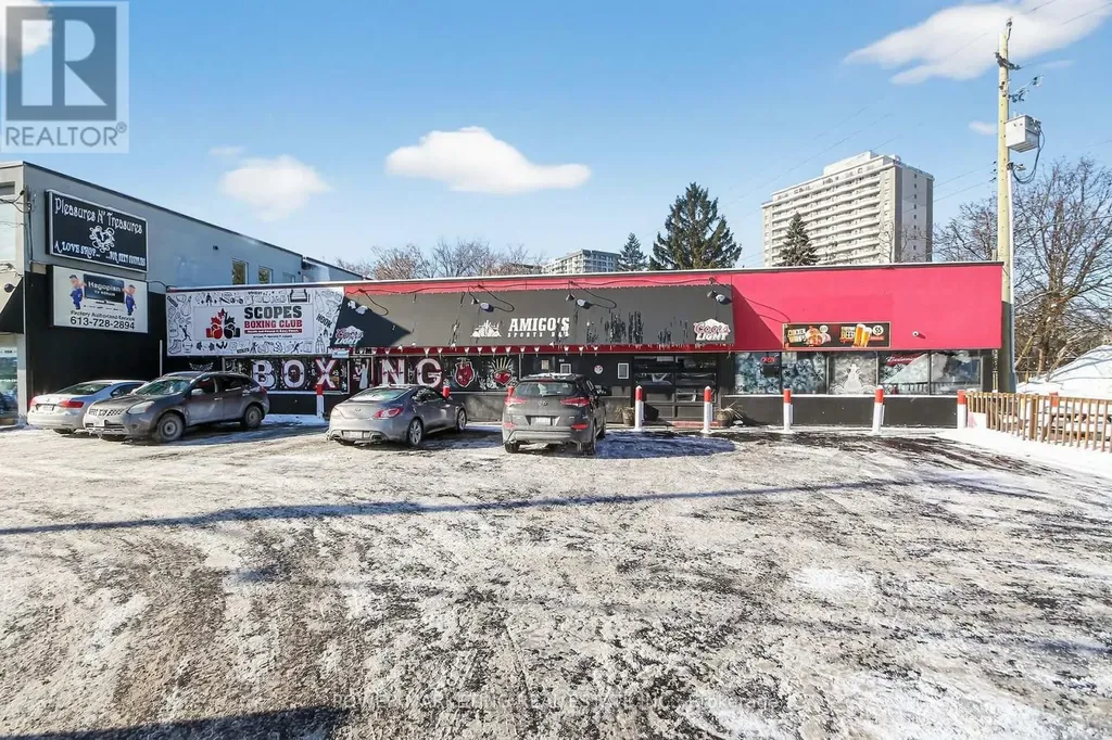 858 Merivale Road Ottawa ON K1Z 5Z4