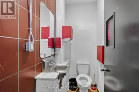 858 Merivale Road Ottawa ON K1Z 5Z4