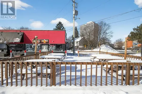 858 Merivale Road Ottawa ON K1Z 5Z4
