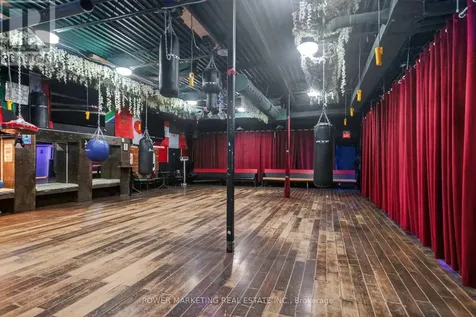 858 Merivale Road Ottawa ON K1Z 5Z4