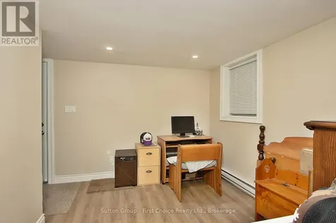 74 Cobourg Street Stratford ON N5A 3E6