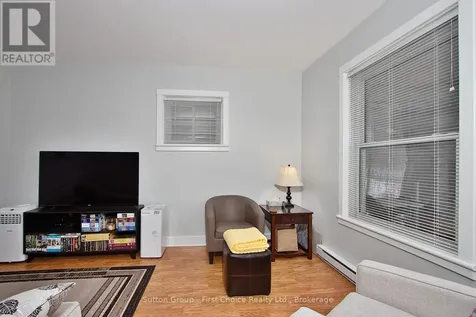 74 Cobourg Street Stratford ON N5A 3E6