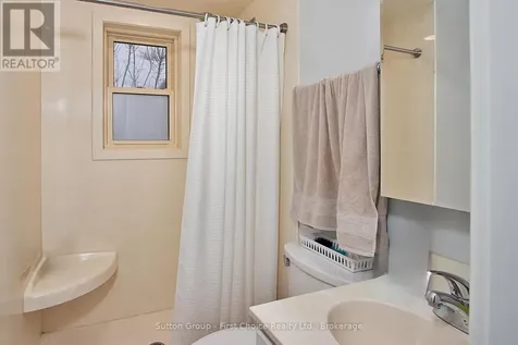 74 Cobourg Street Stratford ON N5A 3E6