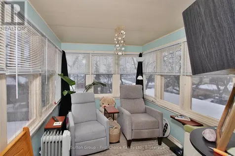 74 Cobourg Street Stratford ON N5A 3E6