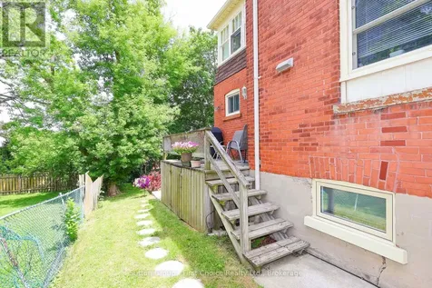 74 Cobourg Street Stratford ON N5A 3E6