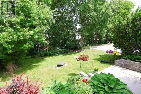 74 Cobourg Street Stratford ON N5A 3E6