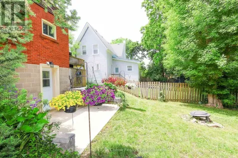 74 Cobourg Street Stratford ON N5A 3E6