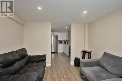 74 Cobourg Street Stratford ON N5A 3E6