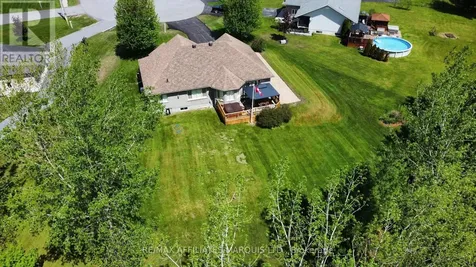 6574 Adrian Court South Glengarry ON K6H 7J1