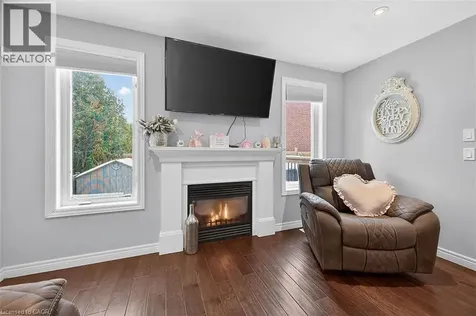 71 Jessica Street Hamilton ON L8W 4A3