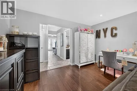 71 Jessica Street Hamilton ON L8W 4A3