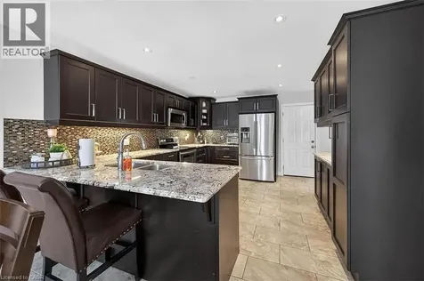 71 Jessica Street Hamilton ON L8W 4A3