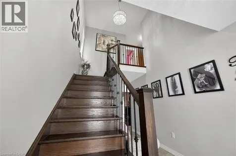 71 Jessica Street Hamilton ON L8W 4A3