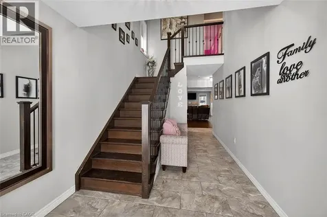 71 Jessica Street Hamilton ON L8W 4A3