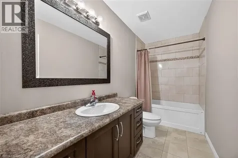 71 Jessica Street Hamilton ON L8W 4A3