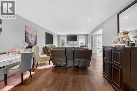 71 Jessica Street Hamilton ON L8W 4A3
